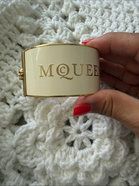 Alexander McQueen Accessories - Alexander McQueen White Enamel and Gold-Tone Logo Cuff Bracelet